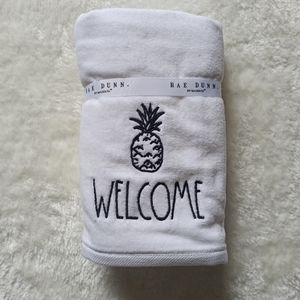 Rae Dunn Hand Towels (set of 2)